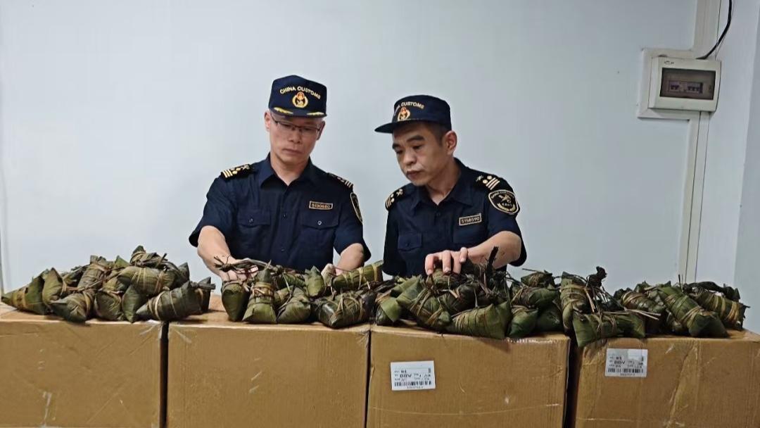芒果台有一半都去了黄绮珊演唱会