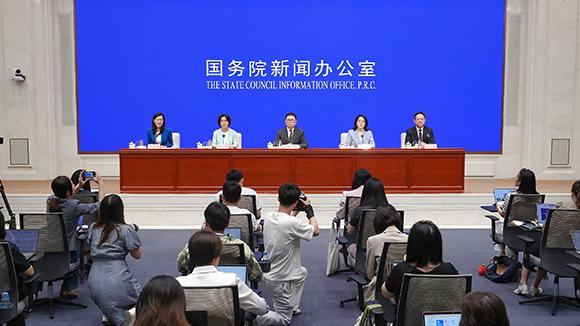 王小洪在北京调研禁毒工作时强调 坚持综合施策系统治理 纵深推进新时代禁毒人民战争